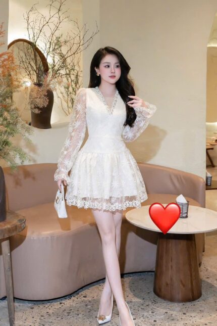 Váy ngắn trắng
